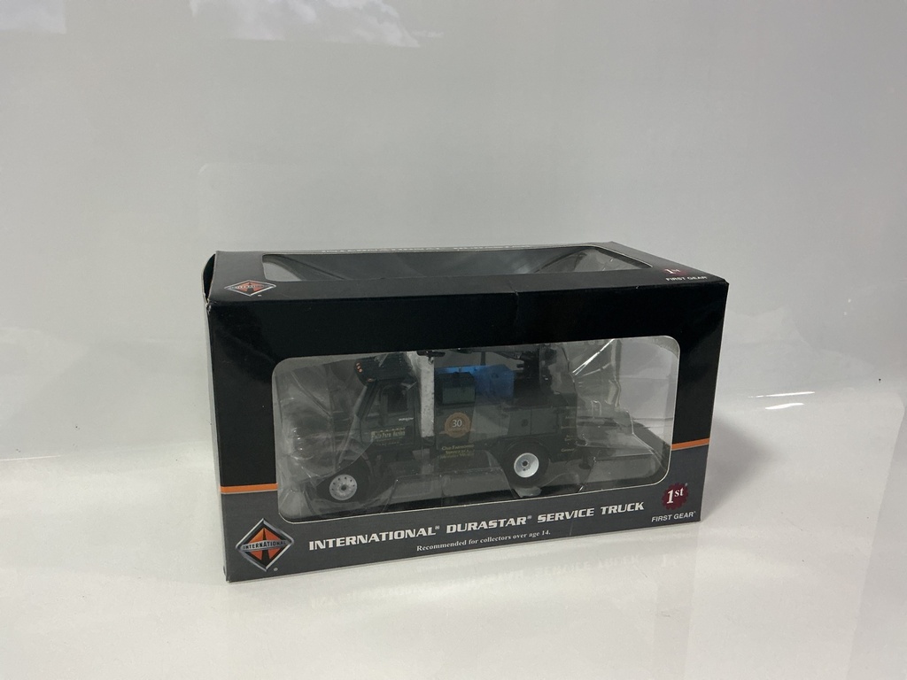 1:50 FIRST GEAR INTERNATIONAL DURASTAR SERVICE TRUCK, FALLS FARM AND GARDEN - Photo 2