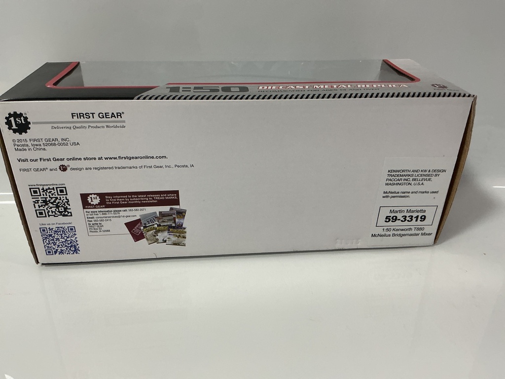1:50 FIRST GEAR KENWORTH T880 MCNEILUS BRIDGEMASTER CONCRETE MIXER  - Photo 3