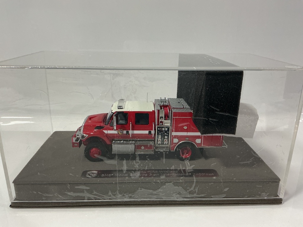 1:50 FIRE REPLICAS, CAL FIRE WILDLAND BME MODEL 34 TYPE 3 INTERNATIONAL 7400 FR134A-1 - Photo 3
