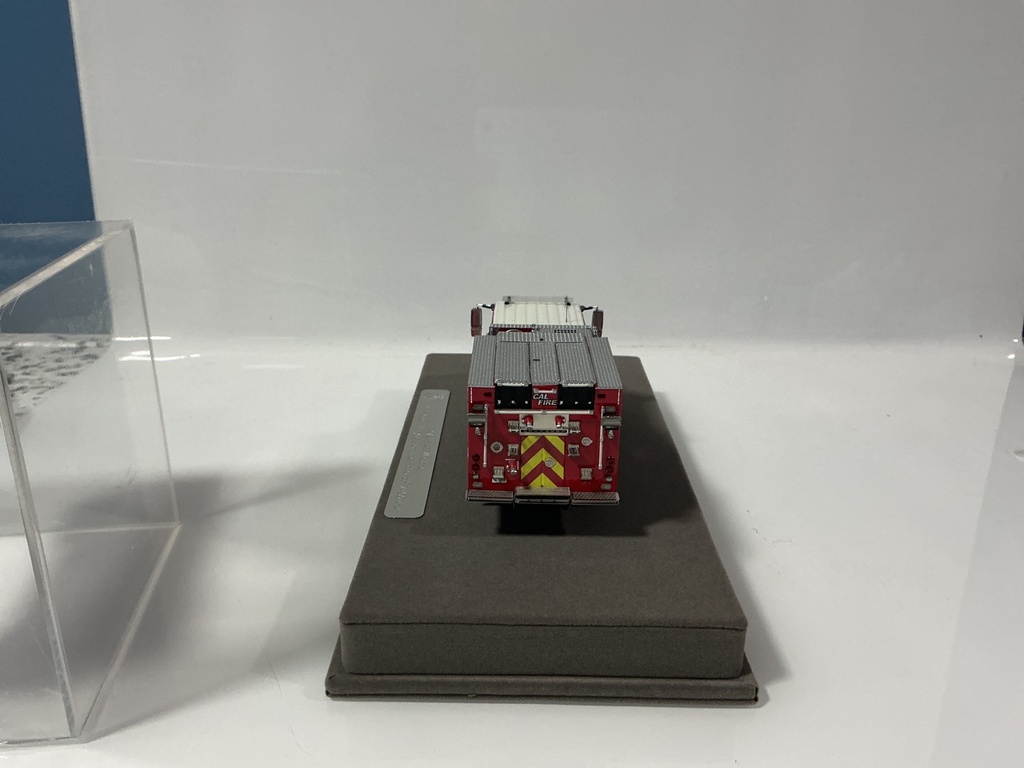 1:50 FIRE REPLICAS, CAL FIRE WILDLAND BME MODEL 34 TYPE 3 INTERNATIONAL 7400 FR134A-1 - Photo 7