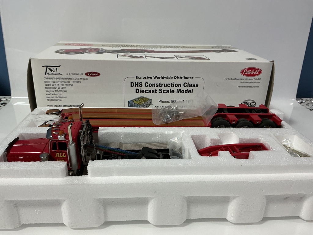 1:50 TWH COLLECTIBLES PETERBILT 379 & ROGERS LOWBOY TRAILER #DHS0100 - Photo 3