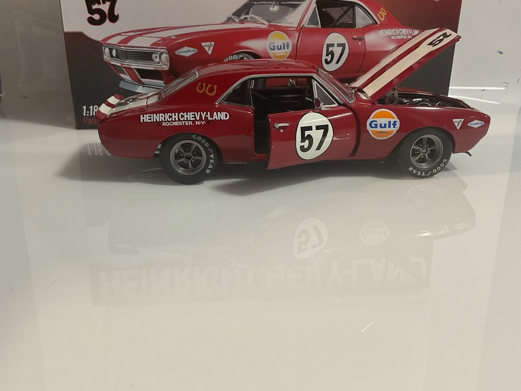 1/18 GMP 1967 CHEVROLET CAMARO HEINRICH CHEVY-LAND - Photo 4