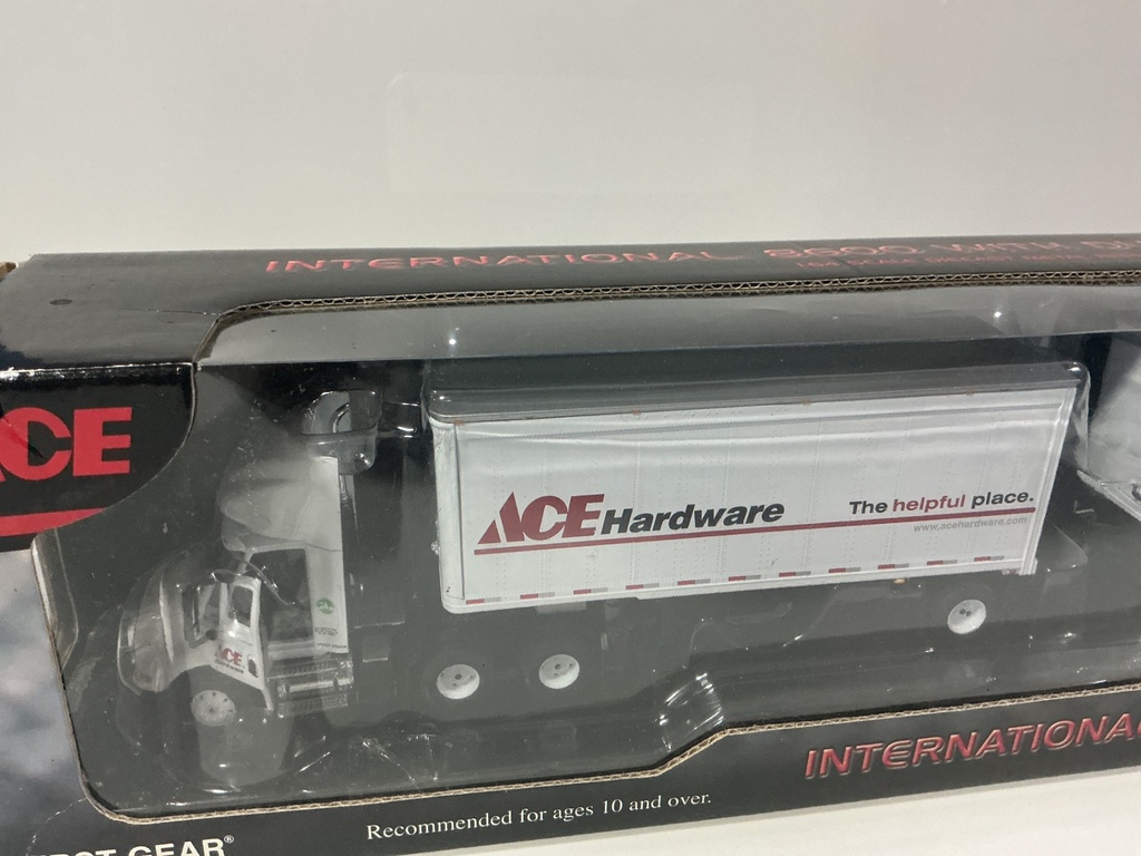 1: 64 FIRST GEAR INTERNATIONAL 8600 WITH DUAL PUP TRAILERS ACE HARDWARE - Photo 2