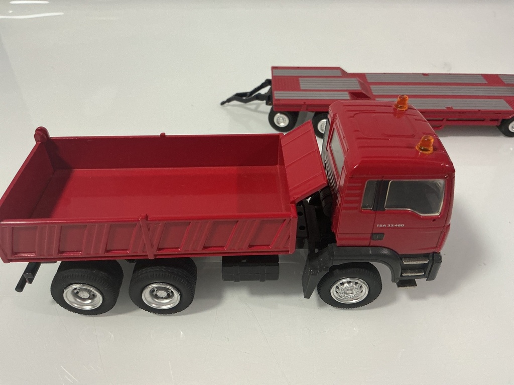 1:64 MAN TGA 33.480 DUMP TRUCK AND TAG  TRAILER - Photo 3