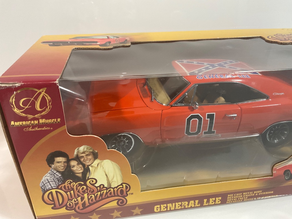1/18 AMERICAN MUSCLE AUTHENTICS GENERAL LEE  DUKES OF HAZZARD  - Photo 2
