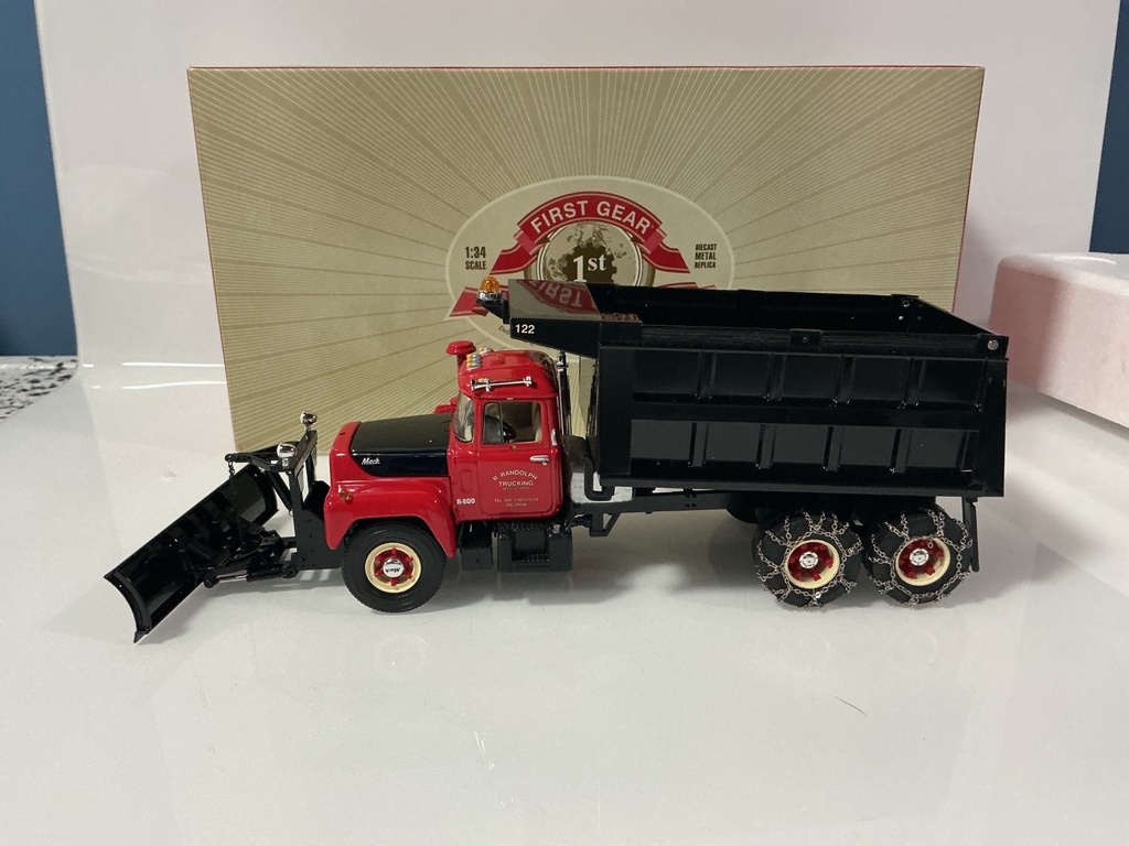 1:34 FIRST GEAR MACK DUMP TRUCK WITH PLOW RANDOLPH TRUCKING #10–3567 - Photo 3