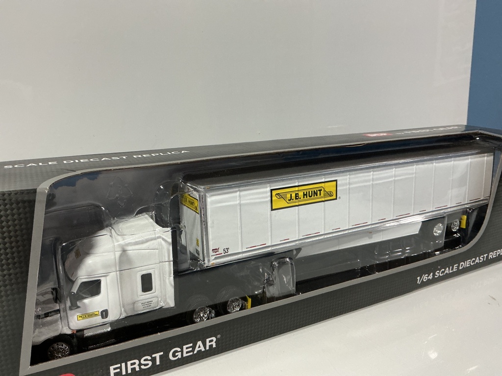 1:64 DCP FIRST GEAR J.B. HUNT FREIGHTLINER WITH 53 FOOT TRAILER - Photo 3