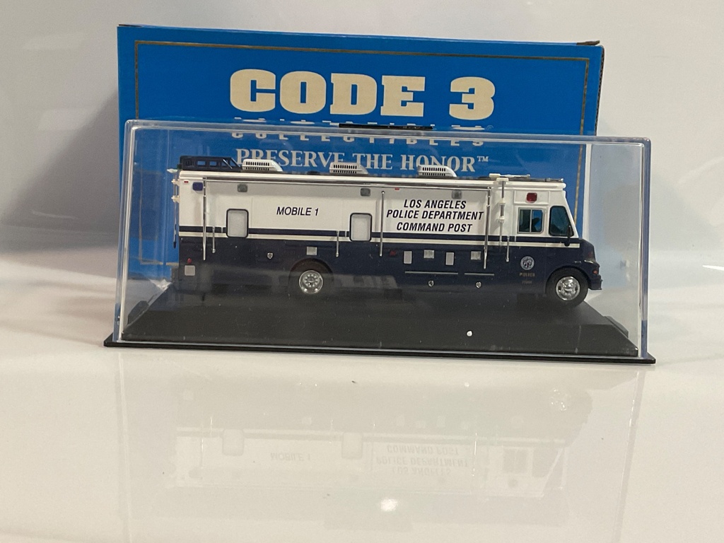 1/64 CODE 3 LOS ANGELES POLICE DEPARTMENT INCIDENT COMMAND  - Photo 3