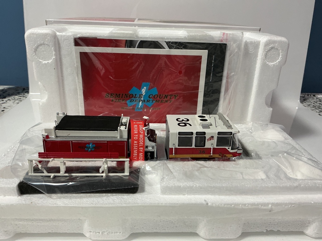 1:50 TWH COLLECTIBLES PIERCE QUANTUM  PUMPER SEMINOLE COUNTY THW081A - Photo 3