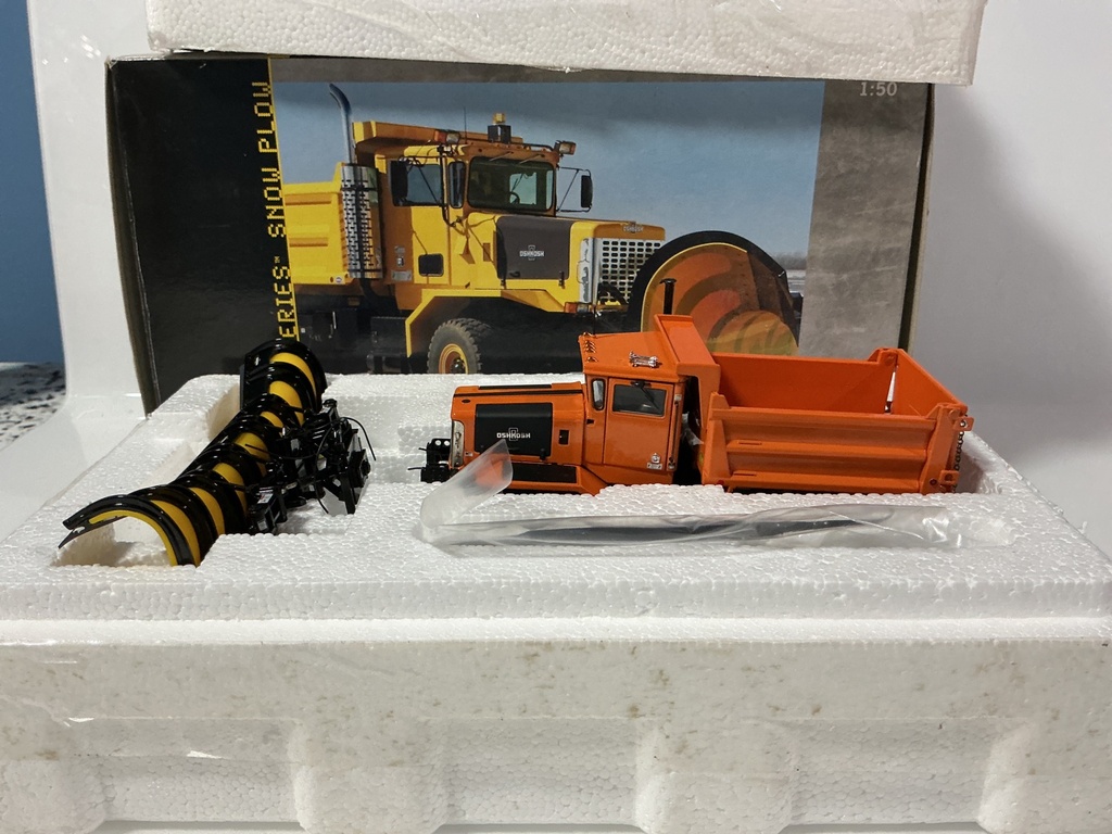 1:50 TWH COLLECTIBLES SWORD MODELS OSHKOSH SNOW PLOW  SW3004–O - Photo 4