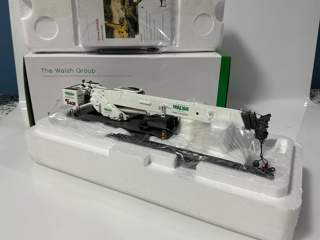 1:50 TWH COLLECTIBLES WALSH GROUP MANITOWOC  GROVE  RT540E CRANE  - Photo 4