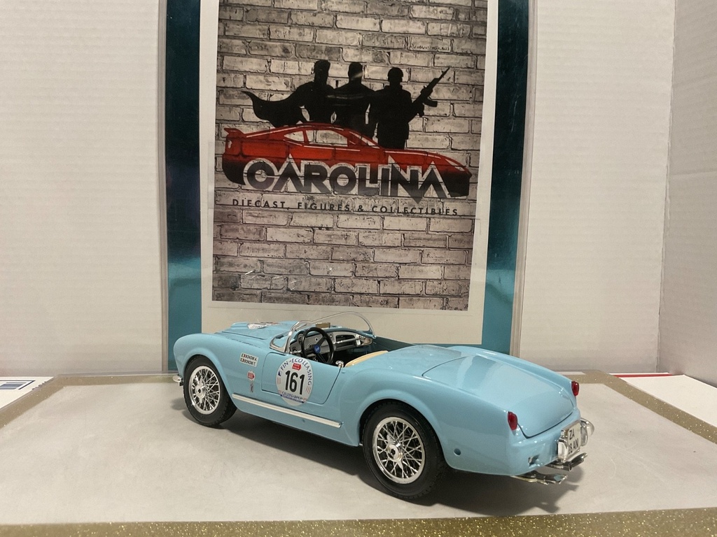 1/18: BURAGO ITALY 1955 LANCIA AURELIA BLUE ON CREAM *PARTS JUNKYARD CAR* image