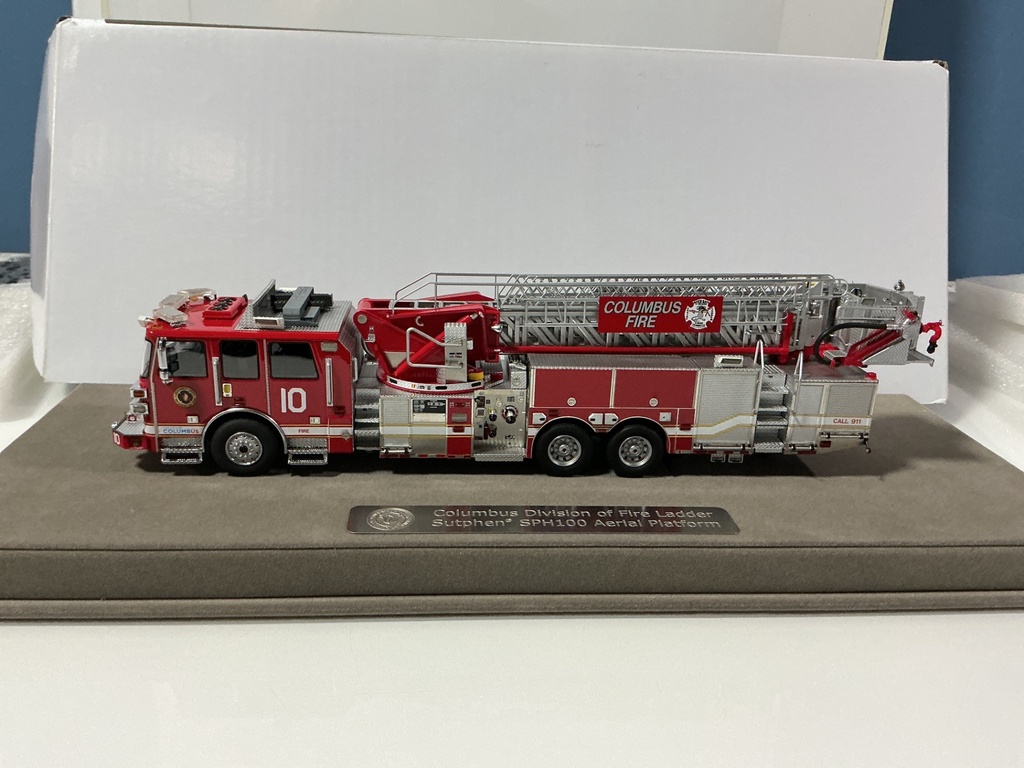 1:50 FIRE REPLICAS COLUMBUS DIVISION SUTPHEN SPH100 AERIAL PLATFORM LADDER - Photo 3
