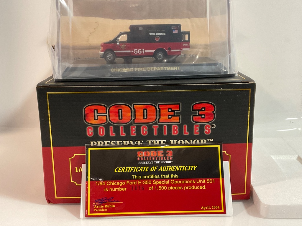 1/64 CODE 3 CHICAGO FORD E 250 12062 - Photo 3