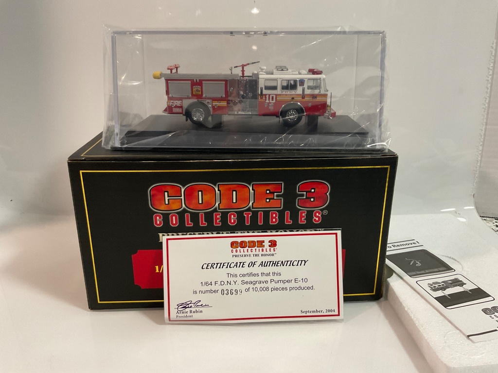 1/64 CODE 3 FDNY SEAGROVE PUMPER E-10 12834 - Photo 2