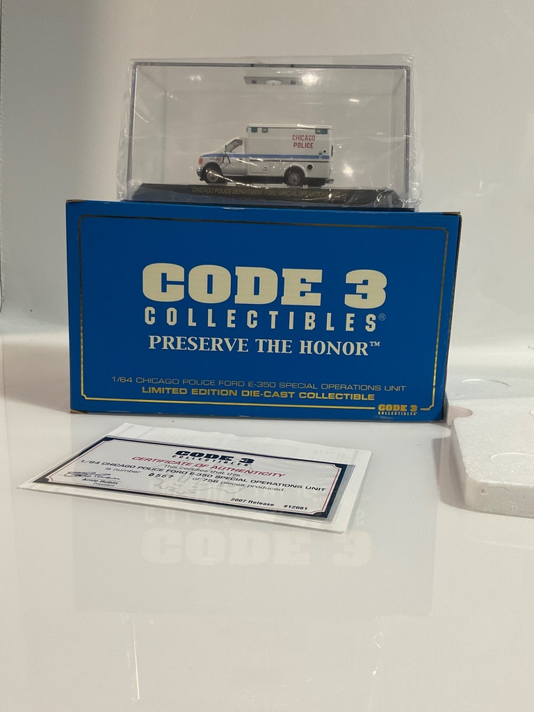 1/64 CODE 3 CHICAGO POLICE FORCE E 350 SPECIAL OPERATIONS UNIT - Photo 2