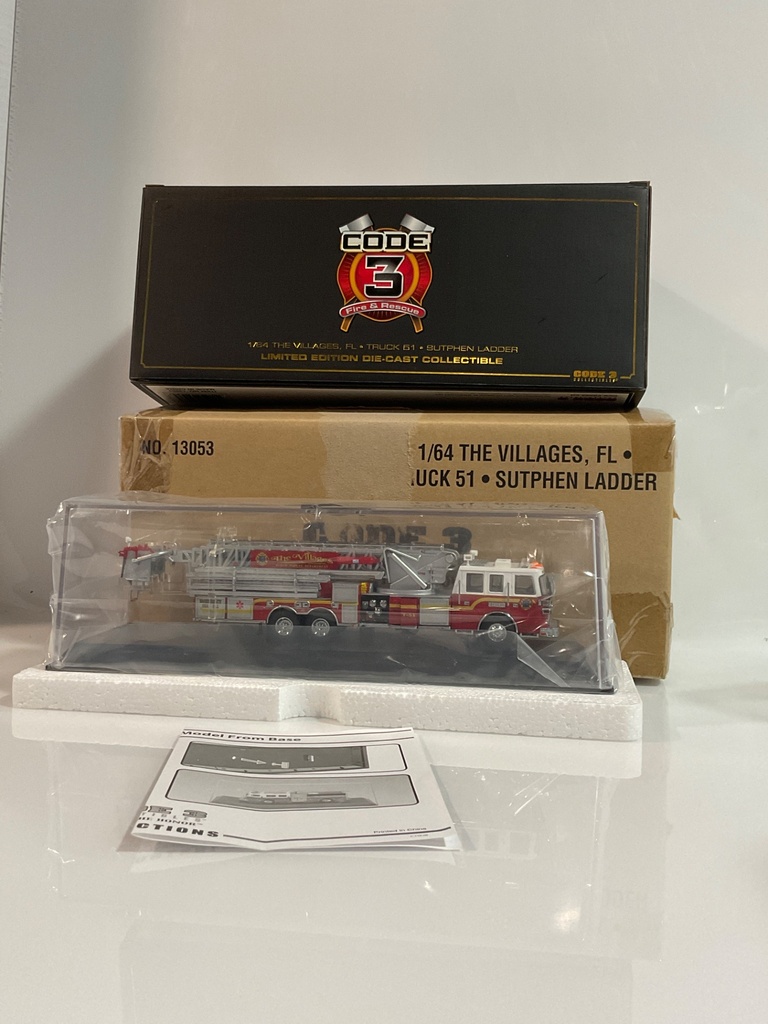 1/64 CODE 3 THE VILLAGES TRUCK 51 SUTPHEN LADDER  13053 NO COA  - Photo 2