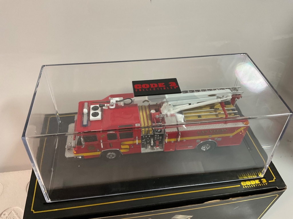 1/64 CODE 3 LAS VEGAS PIERCE QUANTUM SNOZZLE  - Photo 3