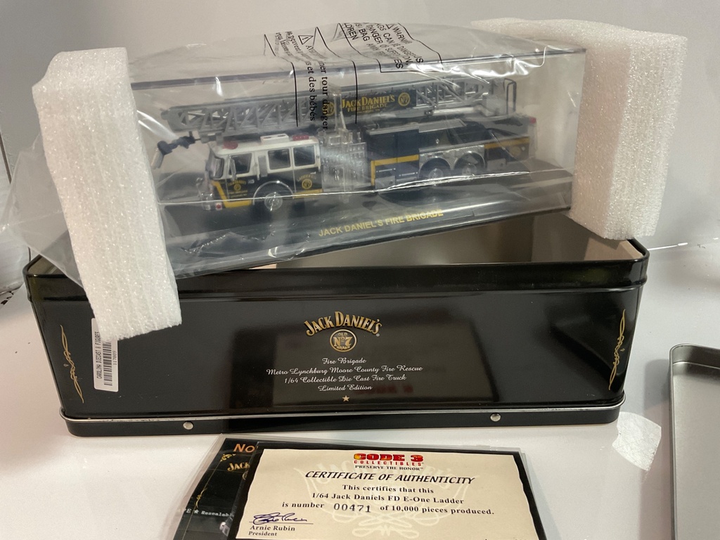 1/64 CODE 3 FIRE BRIGADE METRO LYNCHBURG MOORE COUNTY FIRE  - Photo 3