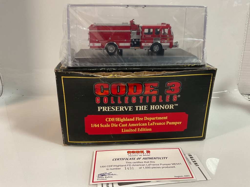 1/64 CODE 3 CDF HIGHLAND FIRE DEPT AMERICAN LAFRANCE PUMPER - Photo 3