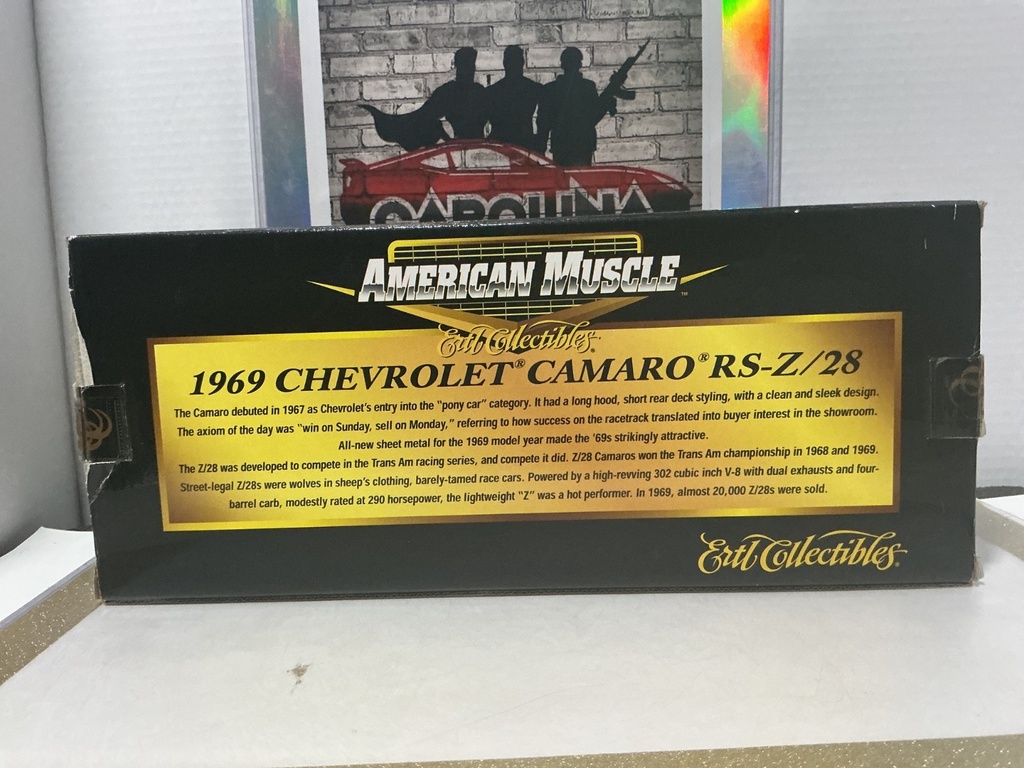 1/18: ERTL 1969 CHEVROLET CAMARO RS-Z/28 RED / W WHITE STRIPES image