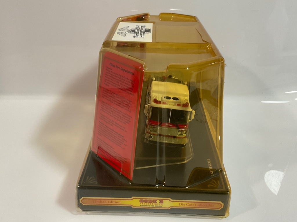 1/64 CODE 3 PLANO FD FIRE & RESCUE E180 YELLOWING AND CRACK  ON PLASTIC - Photo 3