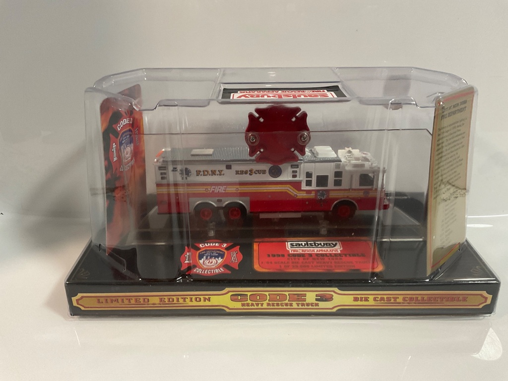 1/64 CODE 3 SAULSBURY FIRE & RESCUE FDNY  - Photo 2