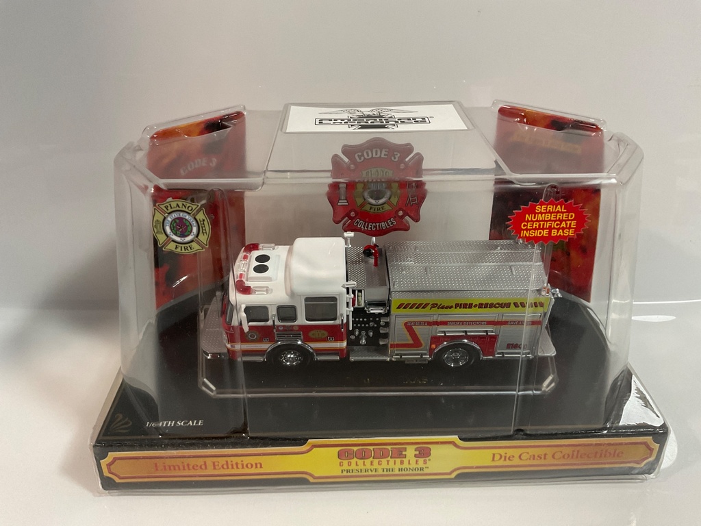 1/64 CODE 3 PLANO TX AMERICAN LAFRANCE EAGLE PUMPER  - Photo 2