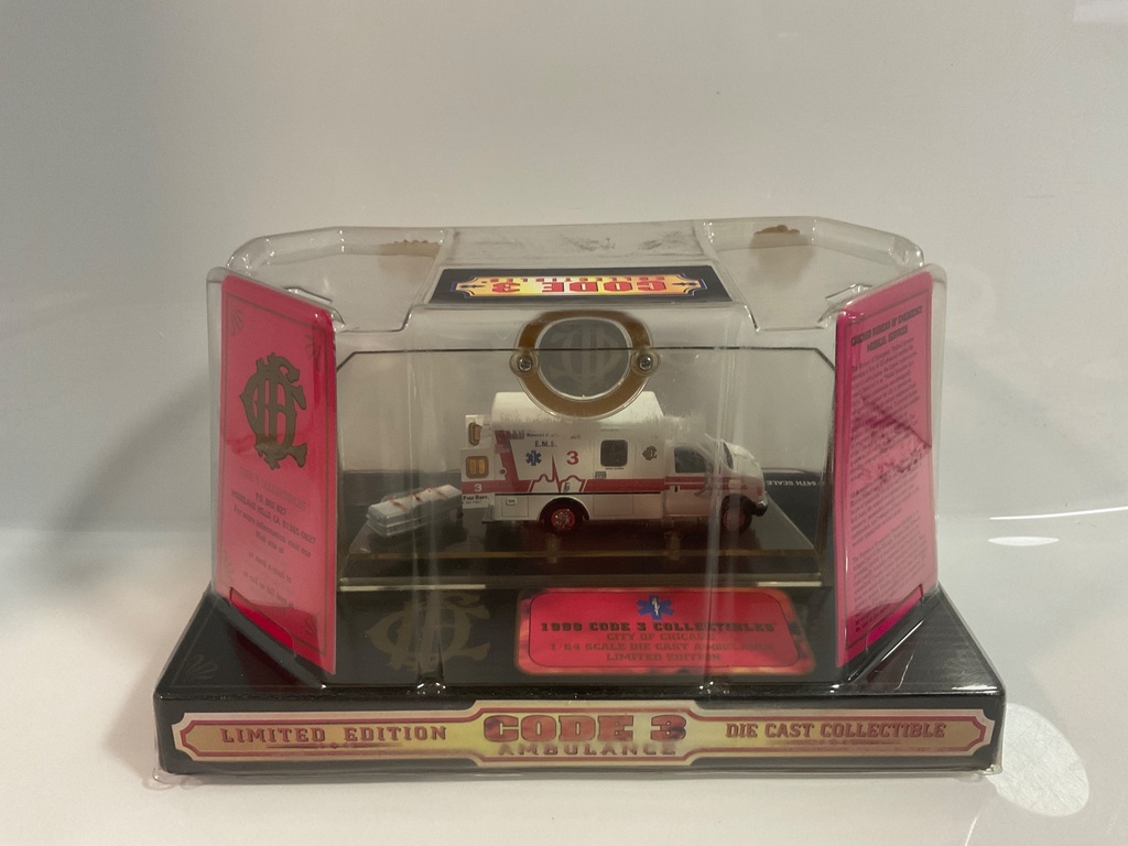 1/64 CODE 3 CHICAGO FD EMS  DENT IN PLASTIC - Photo 2
