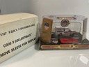 1/64 CODE 3 FDNY F 350 AMBULANCE 12107 - Photo 2