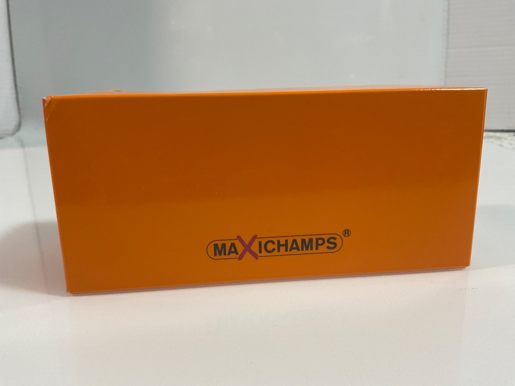 1/43 MAXICHAMPS MCLAREN 12C  - Photo 3