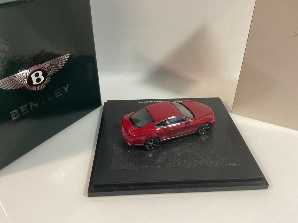 1/43 MINICHAMPS BENTLEY CONTINENTAL GT V8  - Photo 3