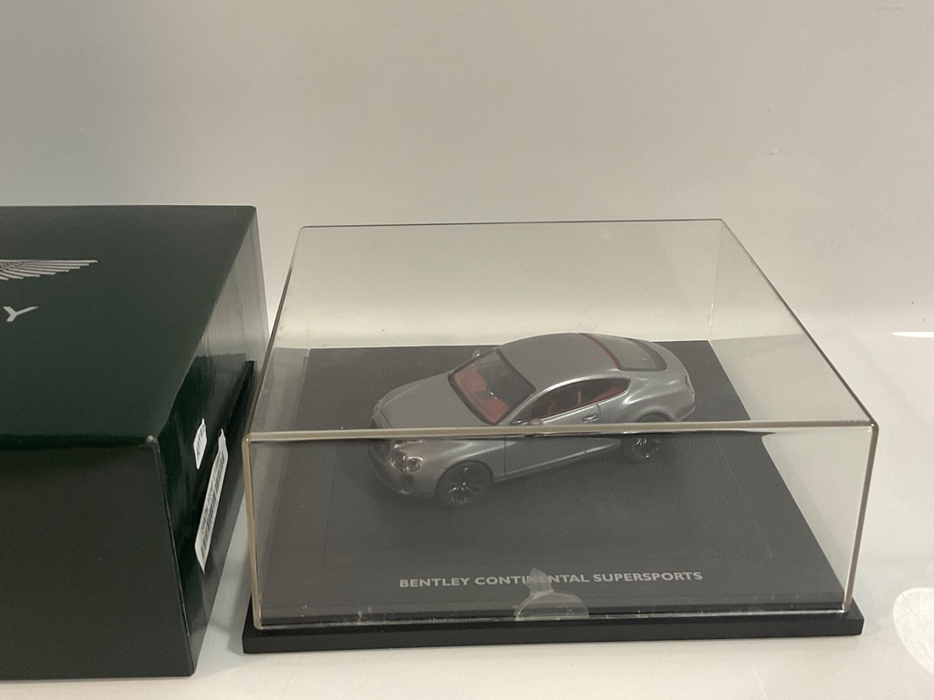 1/43 MINICHAMPS BENTLEY  - Photo 2