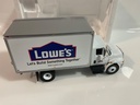 1/34 FIRST GEAR INTERNATIONAL DURASTAR TRUCK LOWE’S  RARE 10-3880 *MIRROR BROKEN  - Photo 4