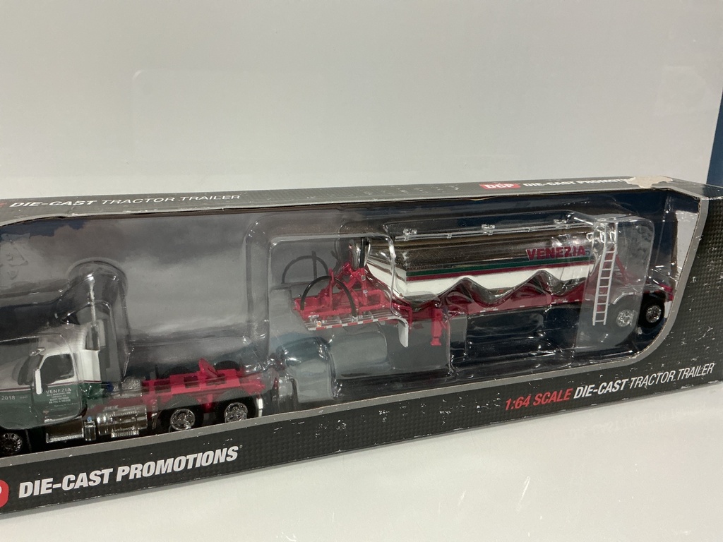 1:64 DCP DIE-CAST PROMOTIONS VENEZIA INTERNATIONAL & TANKER #34212 - Photo 3