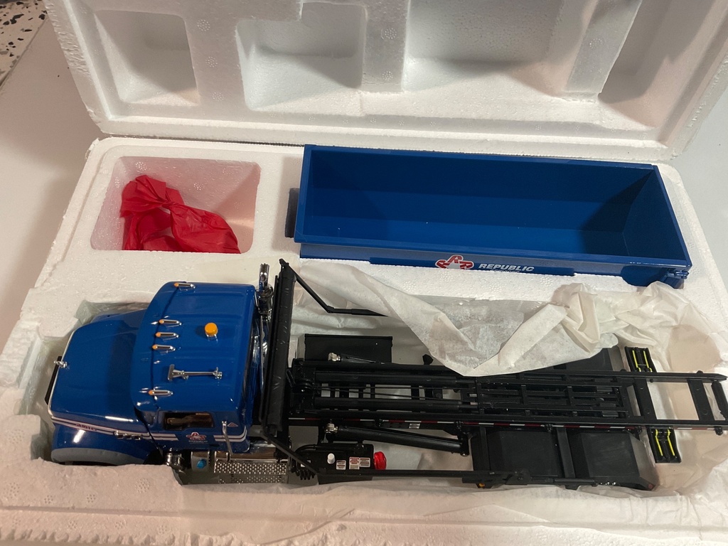 1/34 FIRST GEAR MACK GRANITE W/ TUB STYLE ROLL OFF CONTAINER 18-4046 - Photo 4