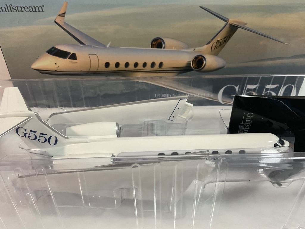 1/100 GULFSTREAM G550  - Photo 6