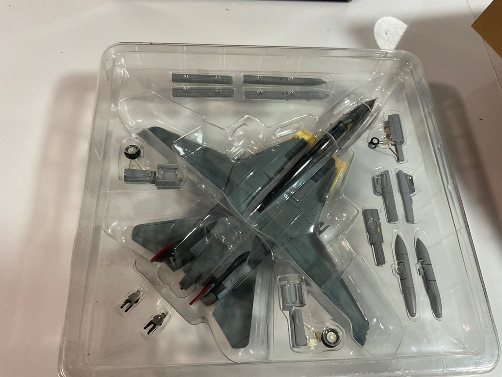 1/72 CENTURY WINGS F-14D TOMCAT US NAVY VF-101 GRIM REAPER TOP GUN  - Photo 5