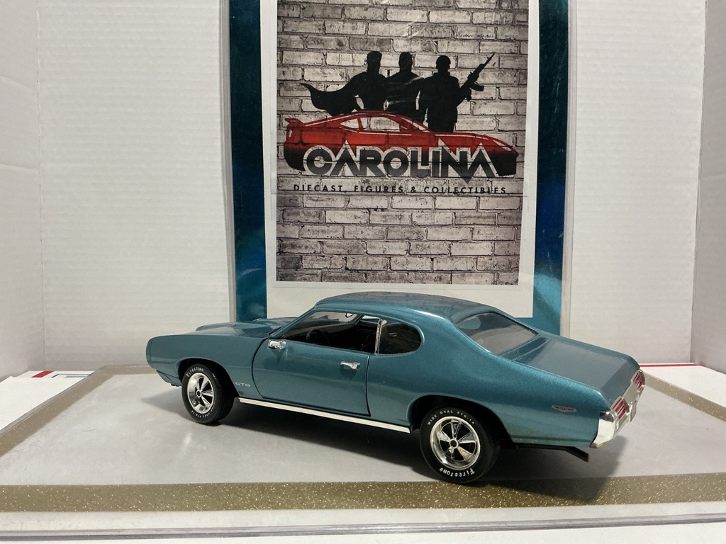 1/18: ERTL 1969 PONTIAC GTO BLUE ON BLACK image