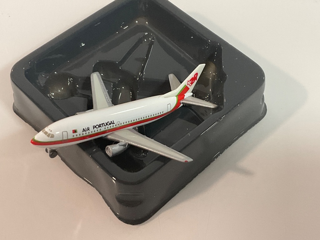 1/500 HERPA BOEING 737-300 AIR PORTUGAL  - Photo 3