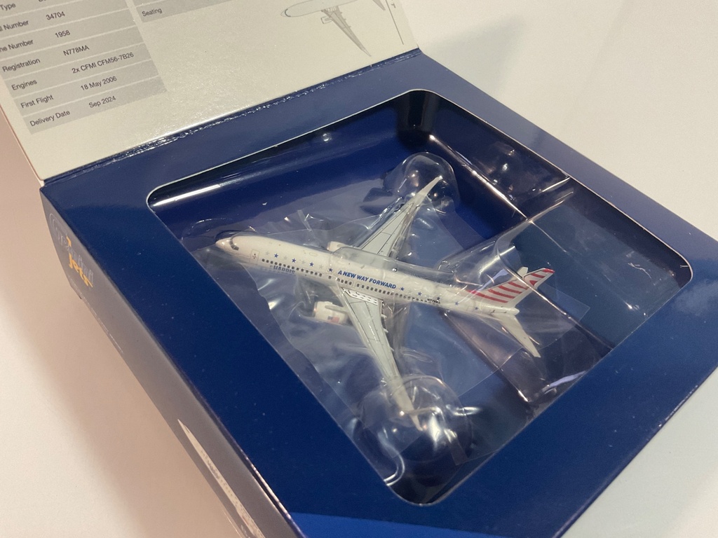1/400 GEMINI JETS BOEING 737-800 HARRIS WALZ  - Photo 3