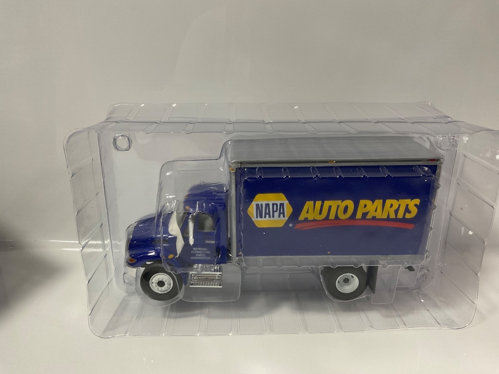1/34 FIRST GEAR NAPA DURASTAR DRY GOODS VAN 19-4031 - Photo 2