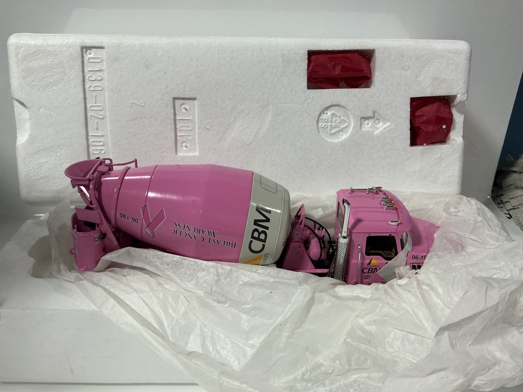 1/34 FIRST GEAR MACK GRANITE WITH MIXER ST MARY’S CBM 19-3810 - Photo 2