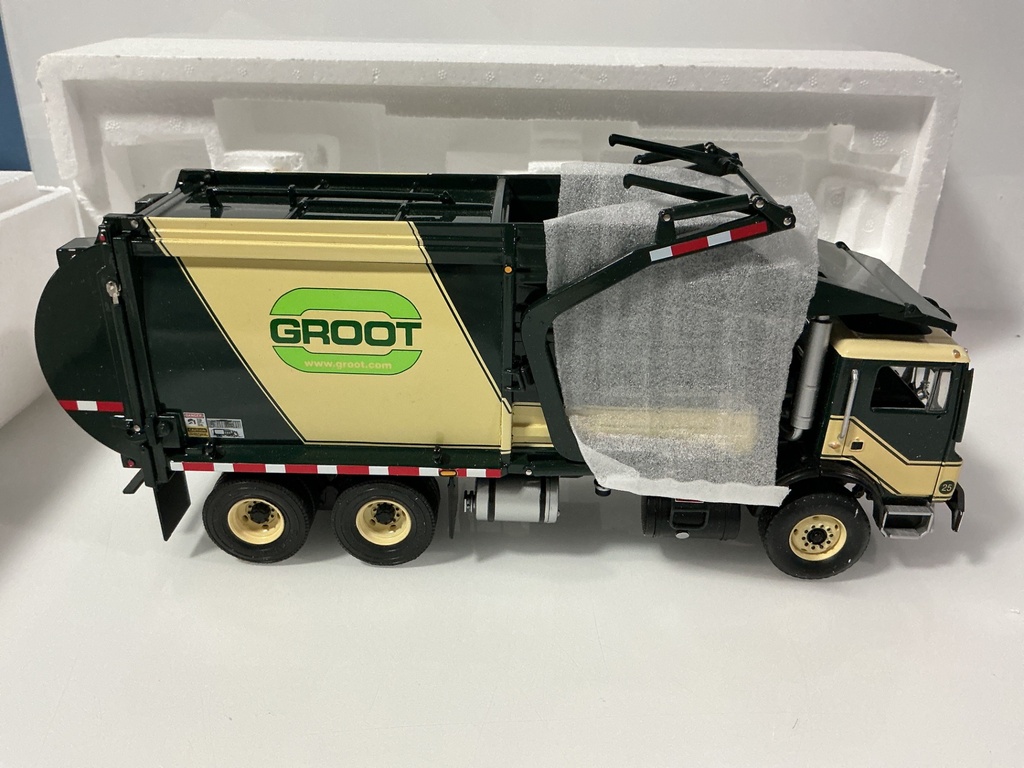 1/34 FIRST GEAR MACK FRONT END LOADER REFUSE TRUCK 19-3120 - Photo 5