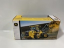 1/50 JOHN DEERE ERTL WHEEL LOADER 544L  - Photo 3