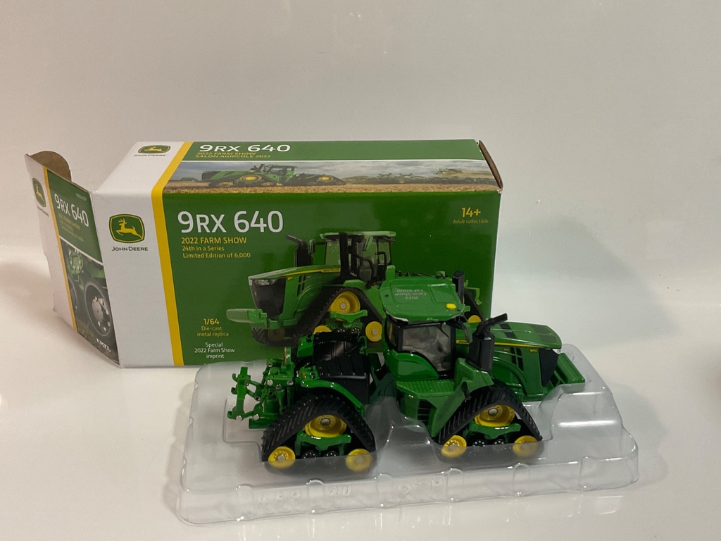 1/64 ERTL JOHN DEERE 2022 FARM SHOW 9RX 640  - Photo 2