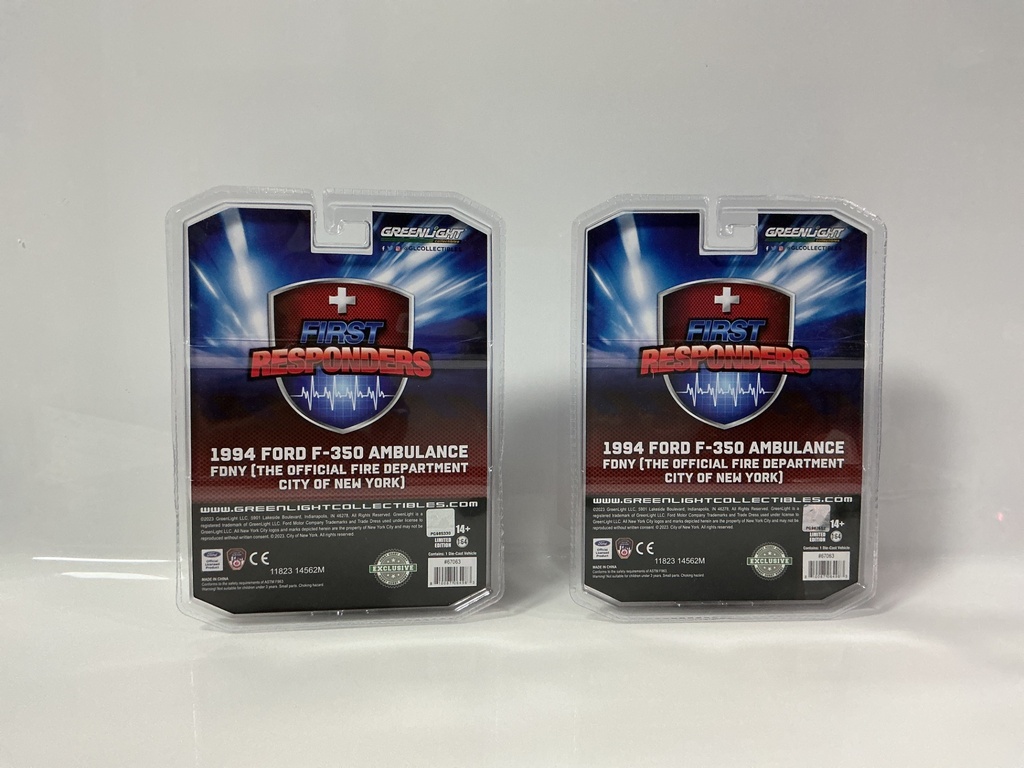 1:64 GREENLIGHT FIRST RESPONDERS FDNY AMBULANCE PAIR WITH CHASE - Photo 2