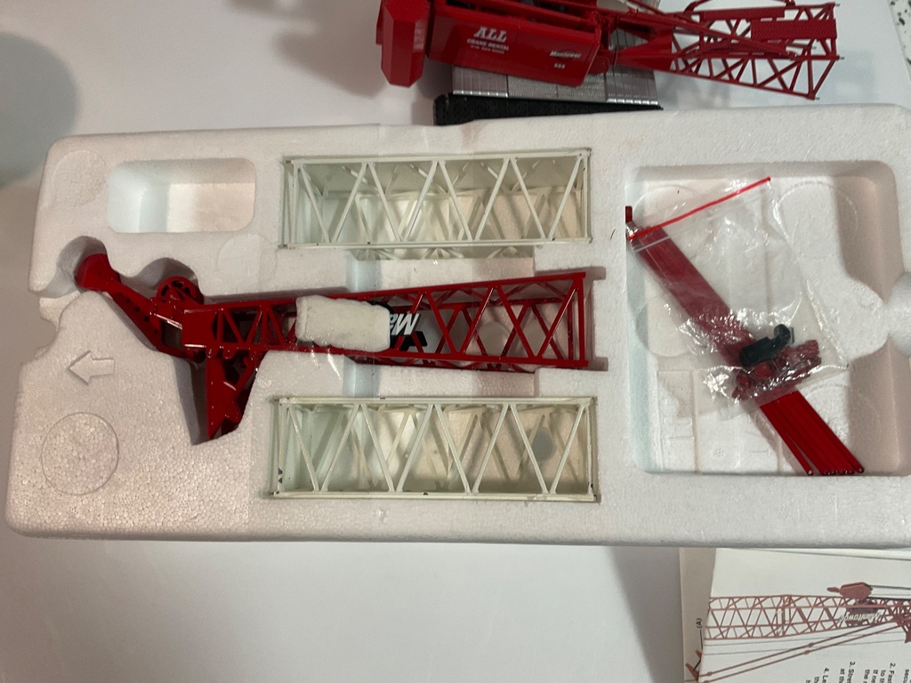 1/50 CCM MANITOWOC 555 DIE CAST CRAWLER CRANE ALL CRANE  - Photo 6