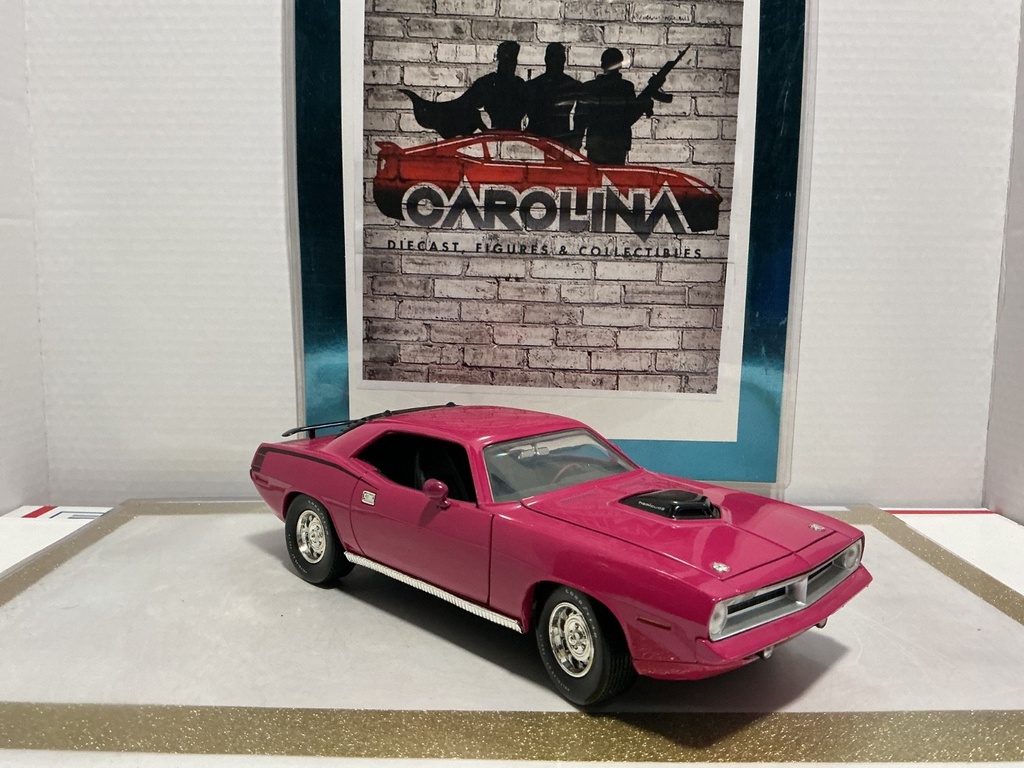 1/18: ERTL 1970 PLYMOUTH HEMI CUBA PINK ON BLACK image