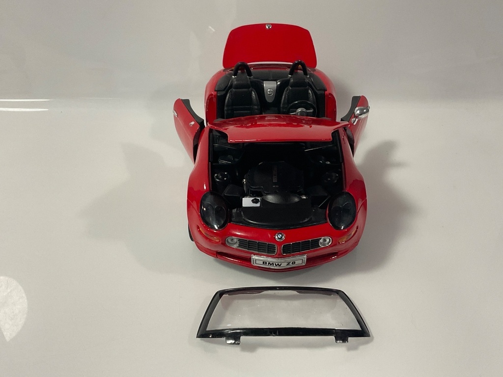 1/18 WELLY BMW Z8 RED ON BLACK “ JUNK CAR “ - Photo 5